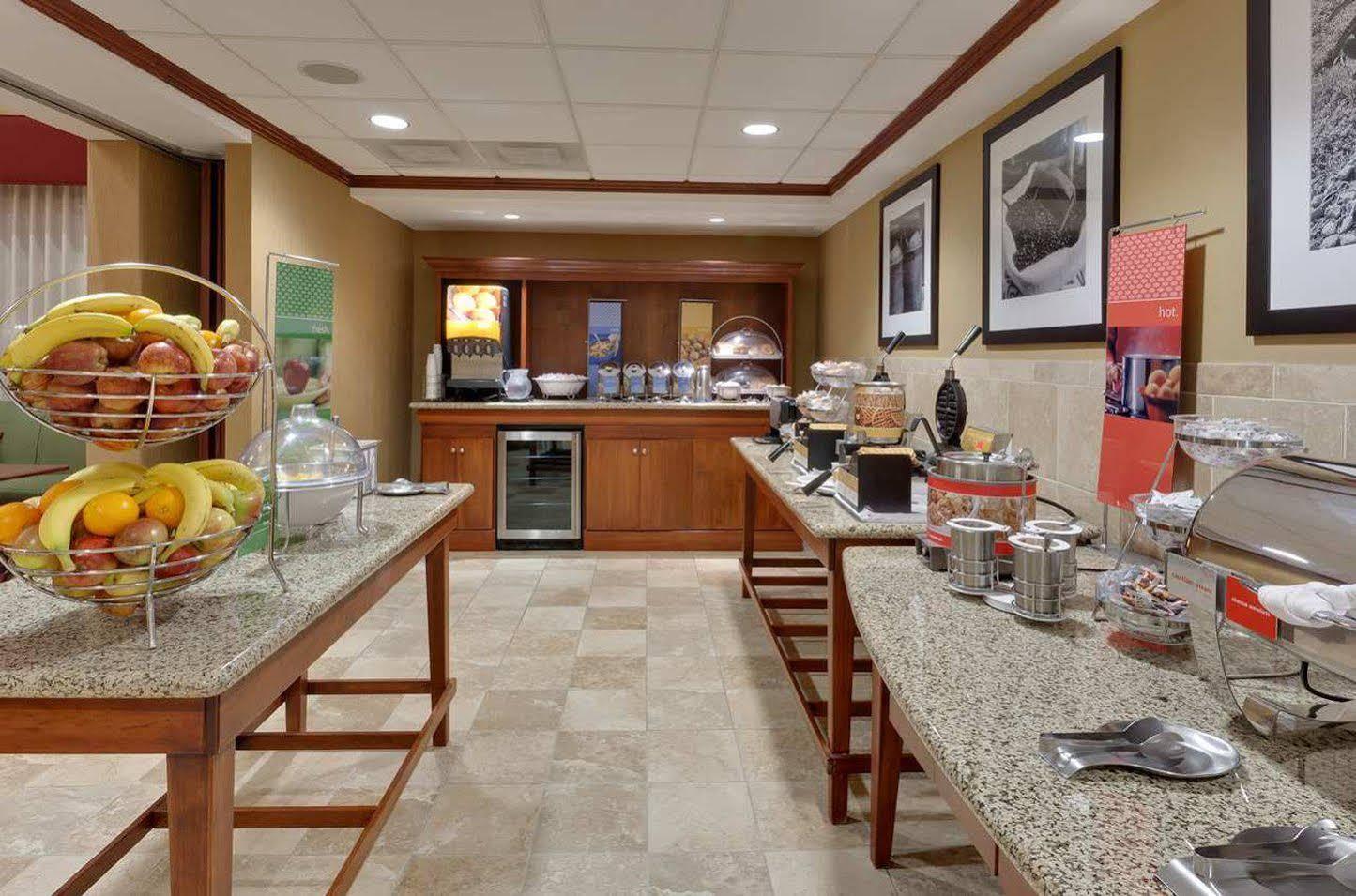 Hampton Inn & Suites Windsor-Sonoma Wine Country Exteriér fotografie