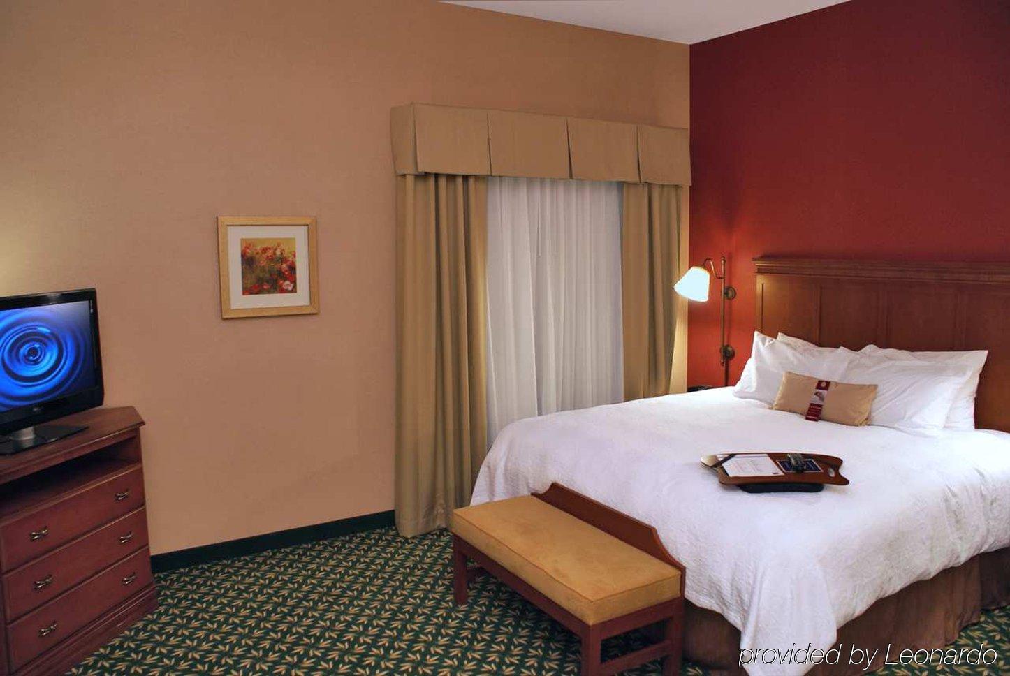 Hampton Inn & Suites Windsor-Sonoma Wine Country Pokoj fotografie
